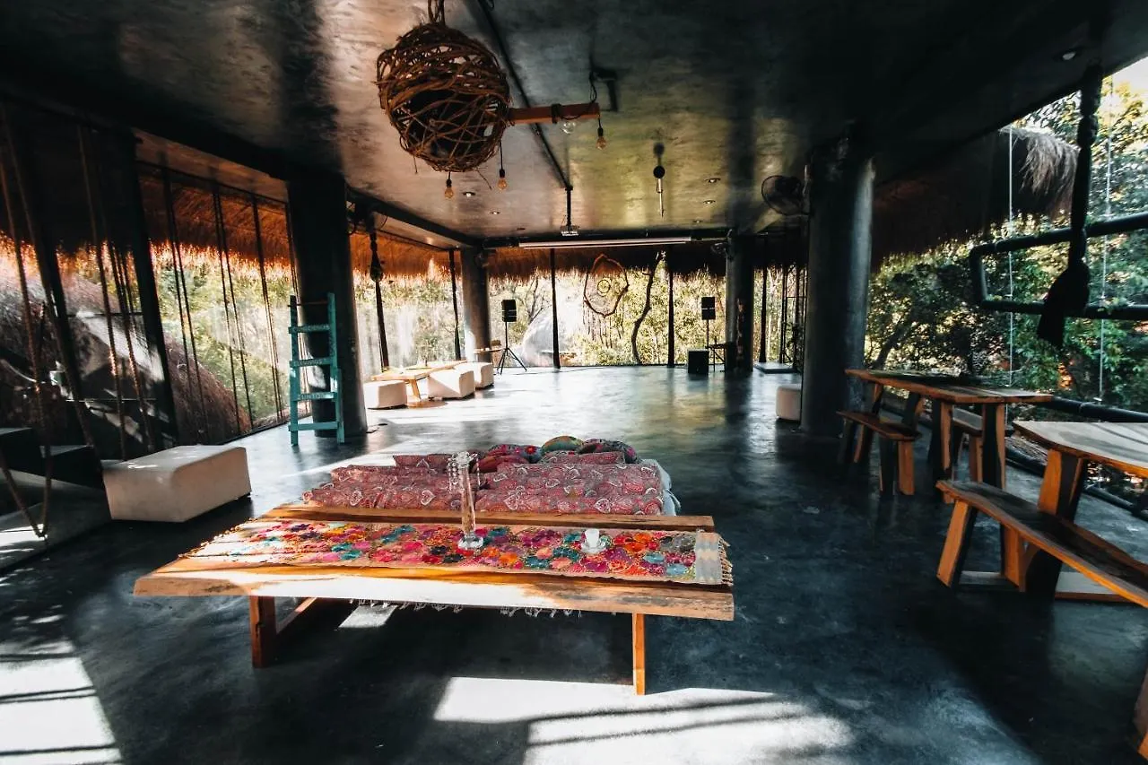 Casa Del Arbol At Villa Duendes Akumal Mexiko